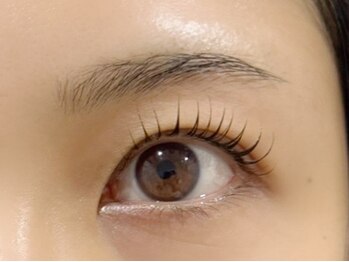 ビバフォーユー(Viva4u)の写真/まつげの元気を底上げ★ハリコシUPでまつげそのものを健康に導きます♪自然体だけど引き立つ目元に◎