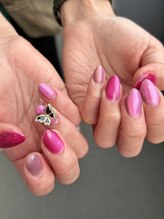 アヤネイルズ アンド アイラッシュ(AYA NAILZ.＆Eyelash)/カラバリ豊富なマグネットネイル