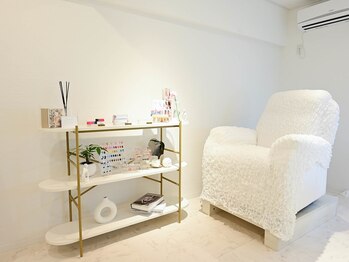 スィン(Xin)の写真/《フィルインオフ取り扱い店舗》爪に優しい施術で自爪を育てながら美しい指先に☆アイの同時施術もOK！