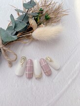 オリビアブルー(Olivia Blue)/チェックネイル