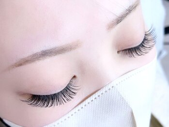 ピリカ(pirka)の写真/マツエク初心者にもオススメなバインドロック★特殊な技法でつけるバインドロックはモチ◎で当店人気No1!!