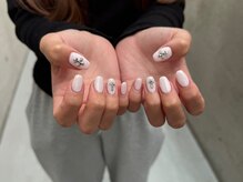 ロエン 北岡崎(ROEN)/ホワイトピンク×クロムパーツ