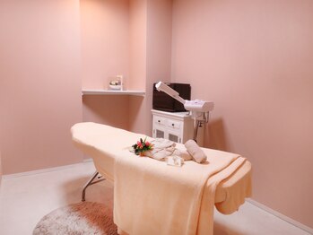 エレンシア(E'lencia)/４．施術ルームへのご案内