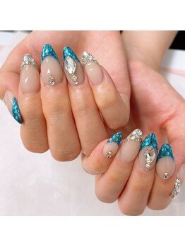 ムーン(MooN)/フレンチネイル