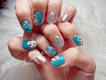 ナナネイル(NaNa Nail)/