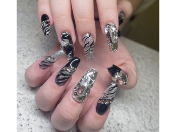 クイーンズビューティーサロン 新宿本店(Queen's beauty salon)/チップ長さだしやりつけ放題