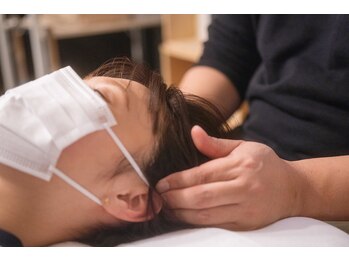 グリッター(GLITTER)/整体施術(頭蓋骨の調整)