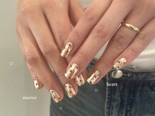 トリッカバルコニー ハヤマ(tricca Balcony Hayama)/ミラーネイル／手書きハート柄