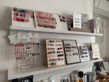 コズミックネイル(cosmic nail)の雰囲気（カラーチャートは指に合わせて見やすものをご用意しております）