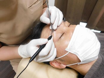 メンズヴィオラ 松戸店(Men’s Viola)の写真/完全個室での施術★松戸で20年以上の実績を持つ[電気脱毛×光脱毛]技！一生お手入れ不要の眉へ★白髪もOK◎