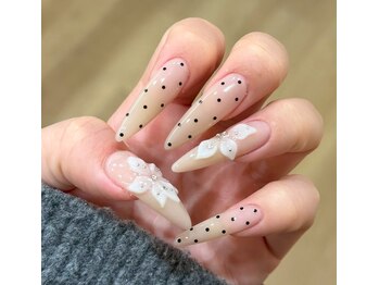 ネイルアンドアイラッシュスタジオ シュシュ(chouchou)/人気ドットネイル・3Dお花