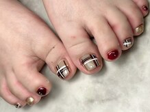 ブリスフルハピネス(Blissful happiness)/チェックフットネイル