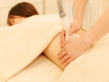 Sahorimo ladies&men's esthetic【サホリモ】の写真/【完全個室】癒し以上の変化を。深部リンパへのアプローチで、むくみ解消×憧れのくびれを叶える美ボディへ