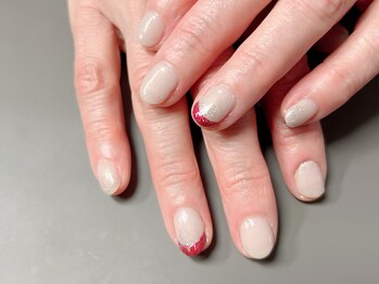 推しカラーでフレンチネイル♪