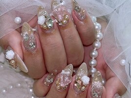 ちゅるん ゴテゴテネイル