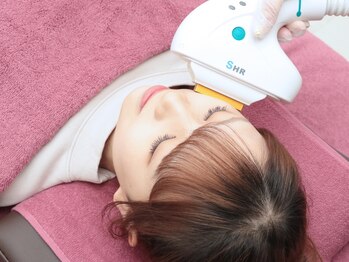 ヒカリ 豊中曽根店(HIKARI)の写真/すっぴんでも褒められる肌を目指すなら《初回限定¥3,300》お顔美肌脱毛+保湿パックでくすみ改善&トーンUP!