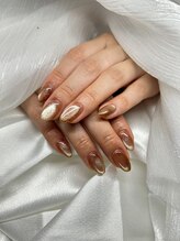 スペードネイル(spade nail)/艶ブラウン×ゴールドの上品マグ