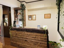 プラチナサロン 六本木の雰囲気（店内は落ち着いた雰囲気♪リラックスしてお過ごしいただけます。）
