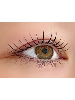 ナチュラル上品な目元にしたい