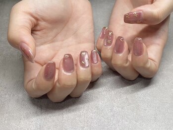 サロン ド ボーテ シュエット (Salon de beaute Chouette)の写真/【フォーラス横】他の人と差がつくうるうる絶妙カラーがオススメ◎手元を美しく魅せる上品デザインをご提案