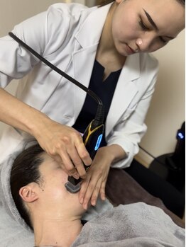 ジョーヌ(JAUNE)の写真/【髪の毛でお肌を隠していた自分から卒業!】美白ケア&毛穴ケアが同時に叶う◆肌育ケアサロン♪