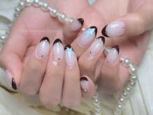 ヴェローラ(VELORA)/アート持ち込み¥8580