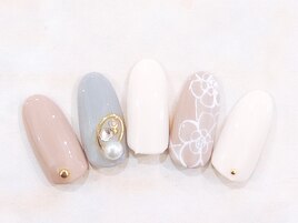 グレージュネイル