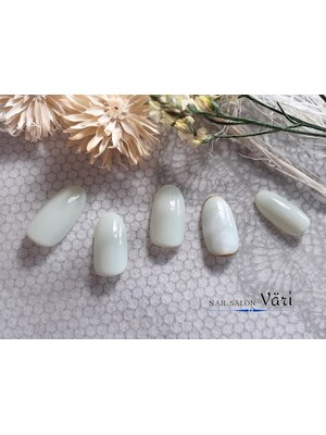 NAIL SALON　Vari 【ネイルサロン　ヴァリ】