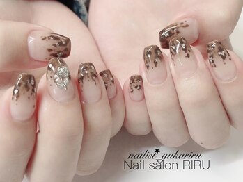 リル(RIRU)/レオパードネイル