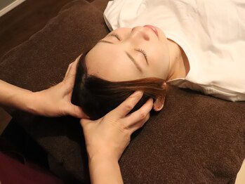 リラクゼーションサロン スアイ(SUAI)/施術風景(ヘッドケア)
