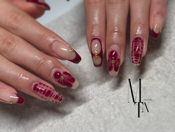 Nail design.