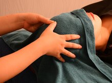 中国気功整体院/【施術風景】頭