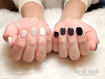 ヒールネイル(heal nail)/アシメ black×white~