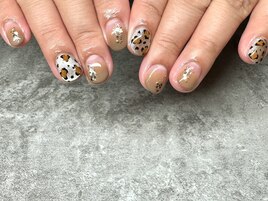 ヒョウ柄ネイル