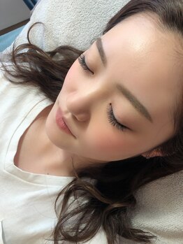 ラウレア(laule'a)/ボリュームラッシュ伏せ目