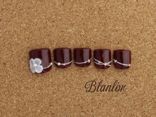 ブランロール 中目黒店(Blanl'or)/ＦＯＯＴシンプルフラワーネイル