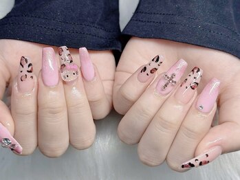 ネイルズバー 新宿店(Nails Bar)/ピンクレオパードキティネイル