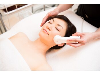 えすてさろん ケイアンドエフ(k&f)/【フェイシャル】肌質に合わせて