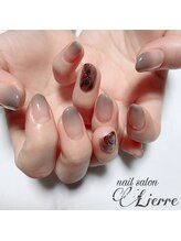 リエール(Lierre)/定額ネイル
