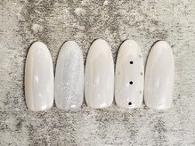 レイニーココ(Rainy COCO)/ホワイト×シルバードットネイル