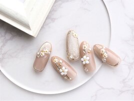 お花のワンホンブライダルネイル