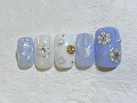 キラキラストーンネイル