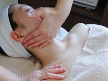 シックワークス オット(Chic Work's Otto)の雰囲気（【フェイシャル】ぐ～とリンパをほぐして血行促進＋小顔効果♪）