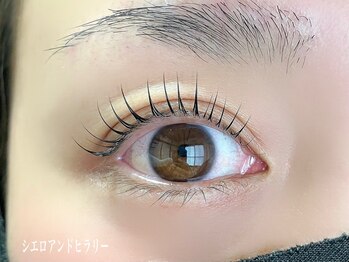 シエロアンドヒラリー/