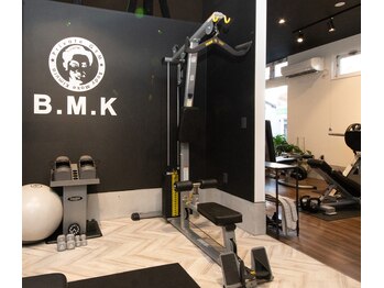 きむら整体院 プライベートジム B.M.K/03 トレーニングマシン各種