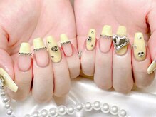 リステン(Lis 10)/春夏に大人気イエローネイル★