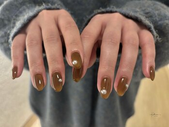 エフェム 表参道(ephem)/ブラウンネイル+パール