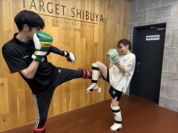 セミパーソナル キックボクシング ターゲット シブヤ(TARGET SHIBUYA)/トレーニング風景