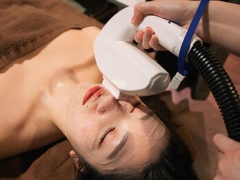 ナナ(Nana)/ハイドロ＋光フェイシャルが人気