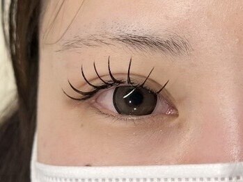 エン(en.)の写真/【当日予約ok】自まつ毛への負担を軽減《フラットラッシュ》軽い付け心地で持続力◎毎朝のメイク時短に*